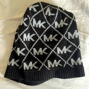 Michael Kors winter hat